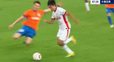 凭借主场优, gif