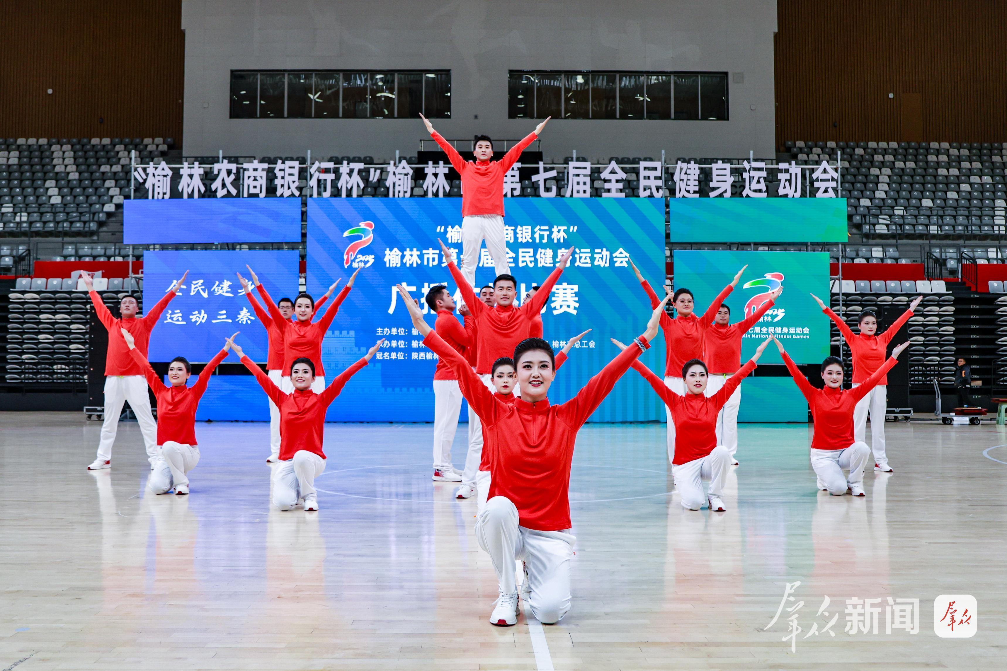 决赛在此拉, 健身事业的