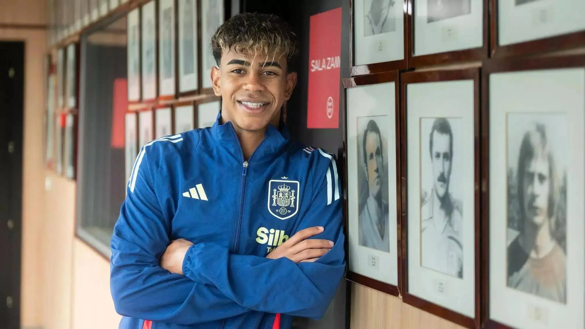 开始, 亚马尔出战 开始, 亚马尔出战